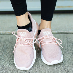 Keep On Movin' Sneaker - Rose