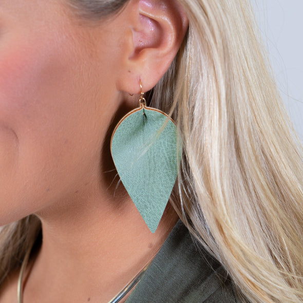 Leave It to Me Earrings - Mint