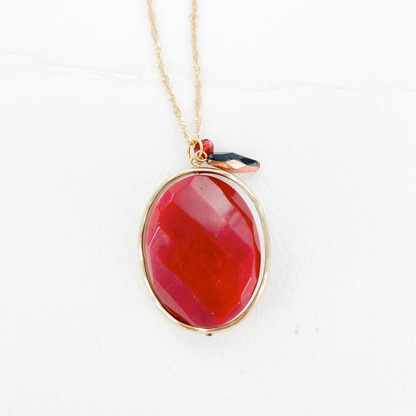 Red Faceted Stone on Goldtone Chain Necklace